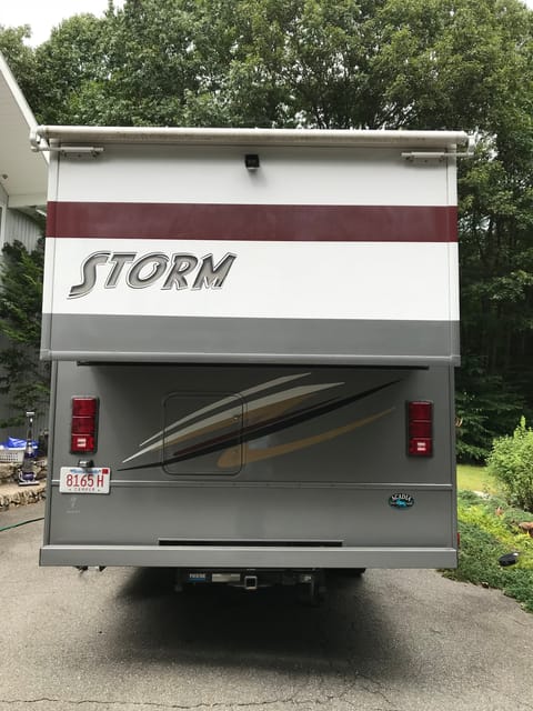 FLEETWOOD STORM – CLASS A 28’ – DELIVERY ONLY Drivable vehicle in Del Mar