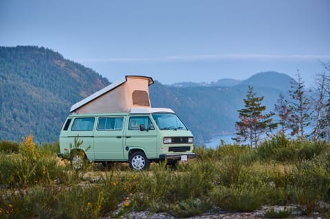 Karabana Campers - Volkswagen Westfalia Campervan in Vancouver Island
