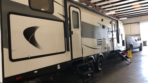 2018 Forest River Vibe Towable trailer in Redlands