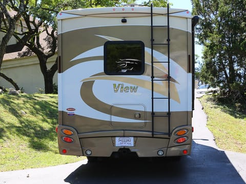 2014 Mercedes Benz Sprinter Winnebago View SAT Drivable vehicle in San Antonio