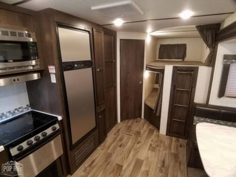 2018 Starcraft Autumn Ridge Tráiler remolcable in Abbotsford