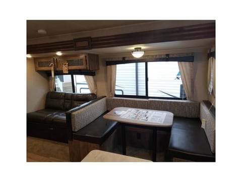 11 - 2019 Palomino Puma - double bunks "e11even" Towable trailer in Lubbock