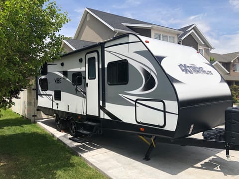 Big enough for the Fam; lite enough for the SUV Towable trailer in Lehi