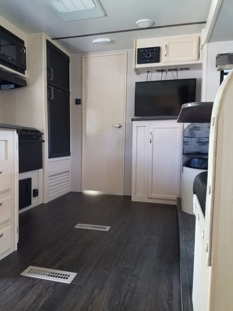 2018 Winnebago Minnie Towable trailer in Tarpon Springs