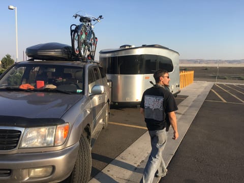 2017 Airstream Base Camp Ziehbarer Anhänger in Grants Pass