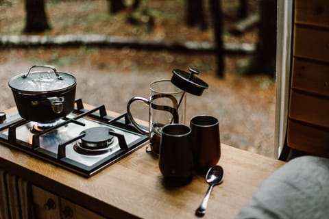 Indulge in your favourite morning coffee with the provided coffee press. Take in the beauty of your surroundings whilst waking up in nature.
