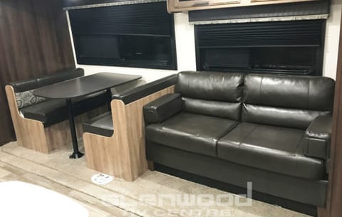 2018 Jayco Jay Feather Tráiler remolcable in Abbotsford