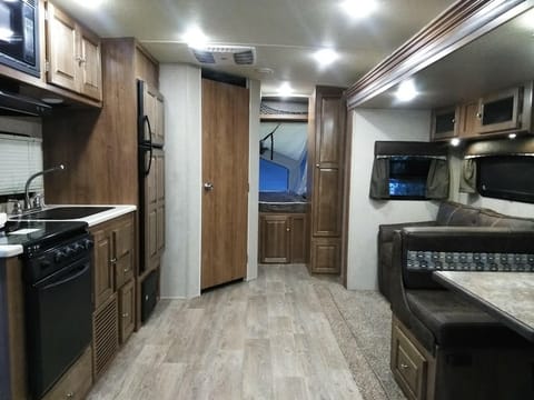 2018 Forest River Rockwood Roo 21SS Towable trailer in Encinitas