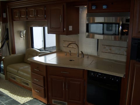 2008 Fleetwood Providence 39R Vehículo funcional in Anthem