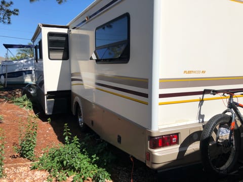 2002 Fleetwood Bounder Drivable vehicle in Novato