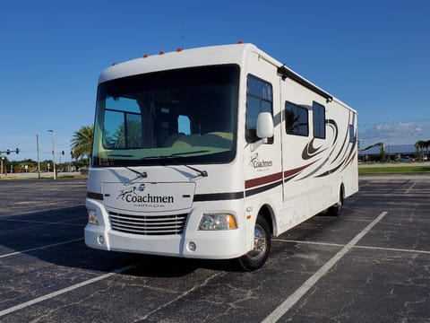 2011 Coachmen Mirada Drivable vehicle in West Melbourne