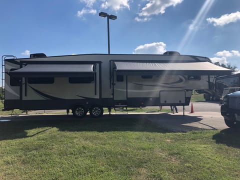 "S'more Smoky Mountains?" 2018 Keystone Laredo Delivery Only Towable trailer in Maryville