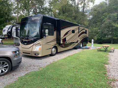 2015 Fleetwood Discovery Drivable vehicle in Caldwell