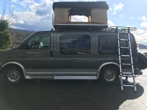 Driver Side View with Roof Tent Up