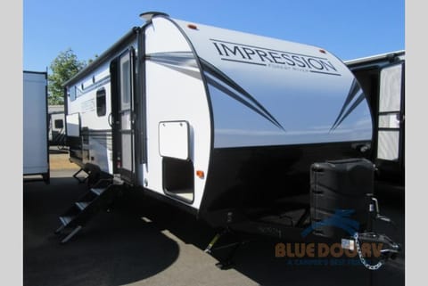 2019 Forest River Impression 24BH Towable trailer in Willamette Valley
