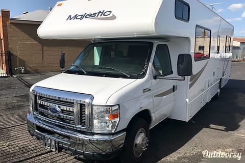 2015 Thor Motor Coach Four Winds Majestic 28A Ultimate Family RV Grizzly6 Véhicule routier in Millcreek
