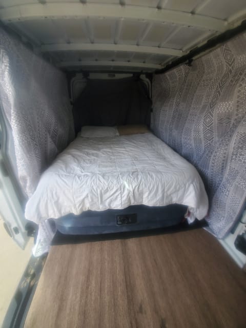 2019 Mercedes-Benz sprinter Campervan in Northglenn