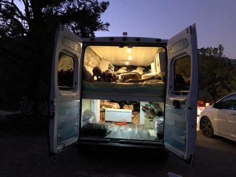 2017 Dodge Ram Promaster 2500 Van aménagé in Rancho Cucamonga
