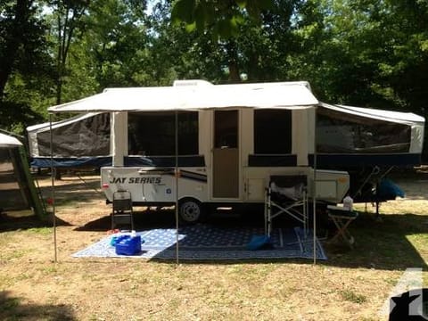 Affordable, cozy, lightweight pop-up.  you can hall it with your SUV park and go explore. Sleeps 6-7. Propane heat,, stove. Camping chairs, smores stick included. Awning for those rainy nights.