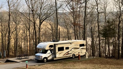 "Sugarbear Express #2" Kid Friendly Thor BUNKHOUSE Drivable vehicle in Springdale