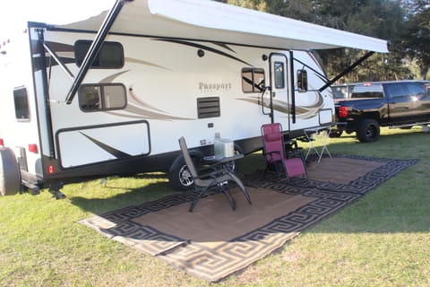 Home Is Where You Park It !! (Bunkhouse) Towable trailer in Seffner