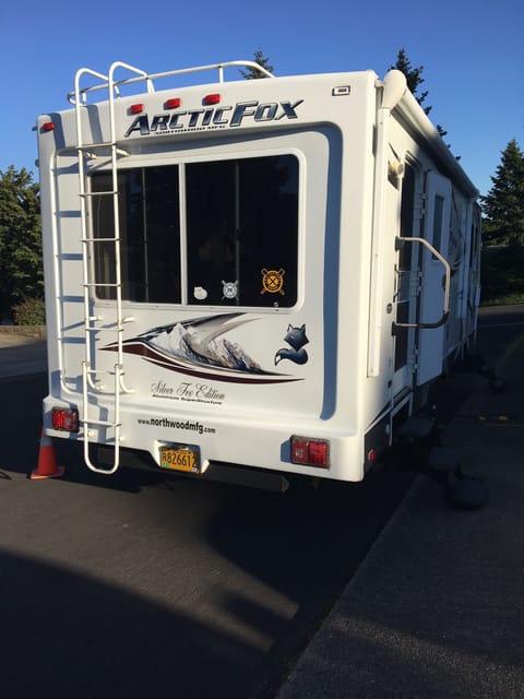 This listing is no longer available Towable trailer in Brookings
