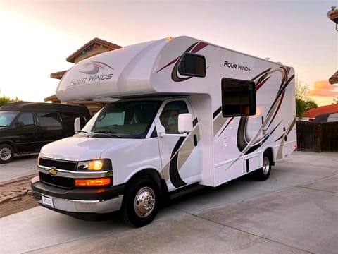 2020 Thor Motor Coach Four Winds 22E Drivable vehicle in Riverside