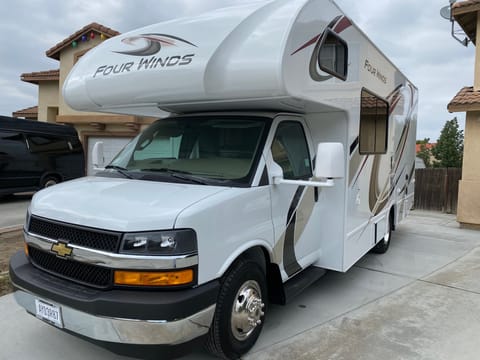 2020 Thor Motor Coach Four Winds 22E Vehículo funcional in Riverside