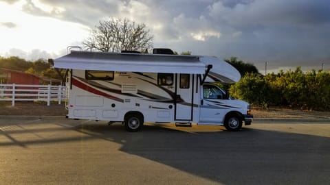 2019 Class C - Clean and Many Add-Ons Included, Free Parking Drivable vehicle in Diamond Bar