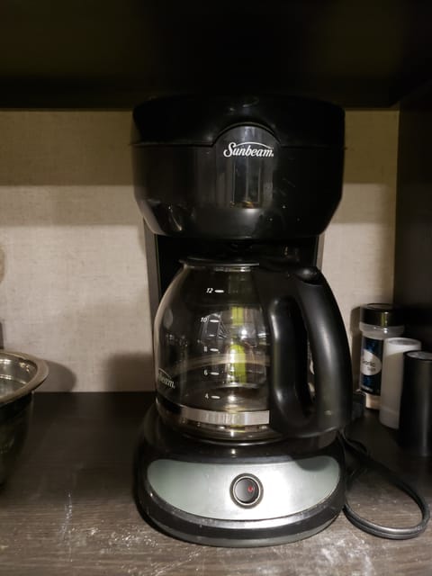 XLR Hyperlite- sleeps 8, fun for family! Towable trailer in Westminster