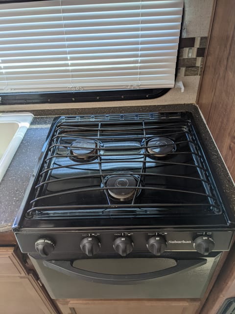 This 3 burner stove is in excellent condition, and has a great oven. Propane powered.