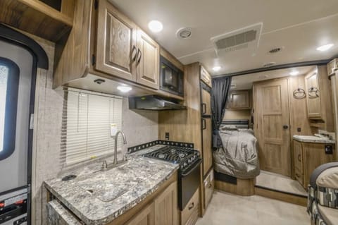 Mercedes Turbo Diesel engine 19 MPG! RV-1 Drivable vehicle in Concord