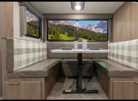 Get out of town! 2020 Grand Design Imagine 24' Towable trailer in Northglenn