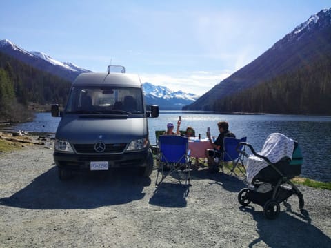 L&P Camper Van Simona Drivable vehicle in Vancouver