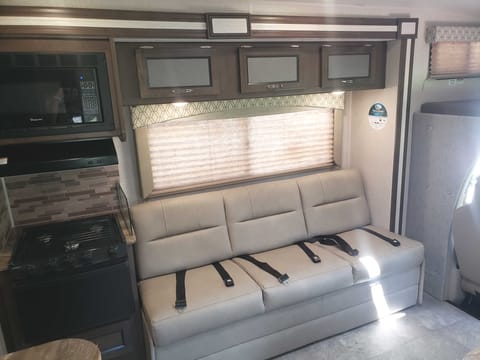 2020 Coachmen RV Freelander LOW FEES & BUNK BEDS Véhicule routier in Lake Austin
