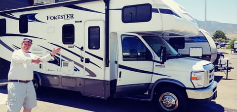 2018 Forest River Forester Grand Touring 2431S Drivable vehicle in Sun City