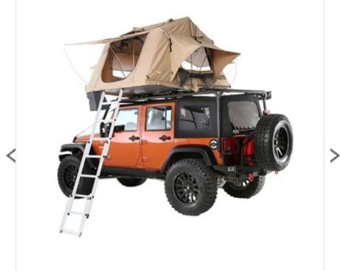 Roof Nest Eagle Roof top tent Roofnest camper in Longmont