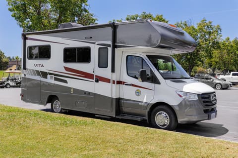 2020 WINNEBAGO VITA 24F 