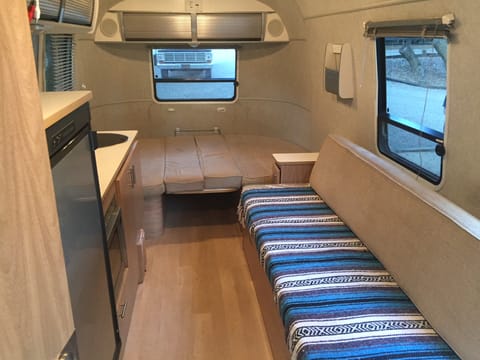 22'AirstreamSafari Remorque tractable in Solvang