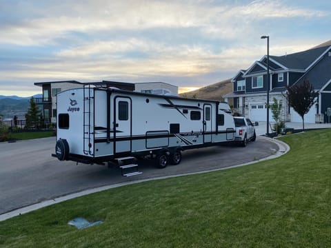 FULLY STOCKED TRAILER - 2020 Jayco Jay Feather 27BHB Towable trailer in Lehi