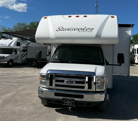 2016 Forest River Sunseeker Drivable vehicle in Kettering