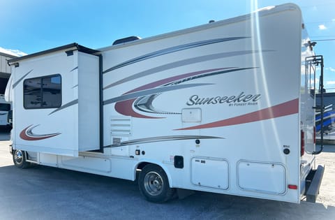 2016 Forest River Sunseeker Drivable vehicle in Kettering