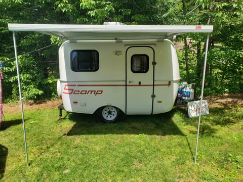 2015 13' Scamp Towable trailer in Gray