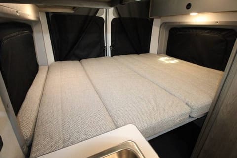 2021 Winnebago Solis CamperVan - Seats & Sleeps 4 Vehículo funcional in Gilroy