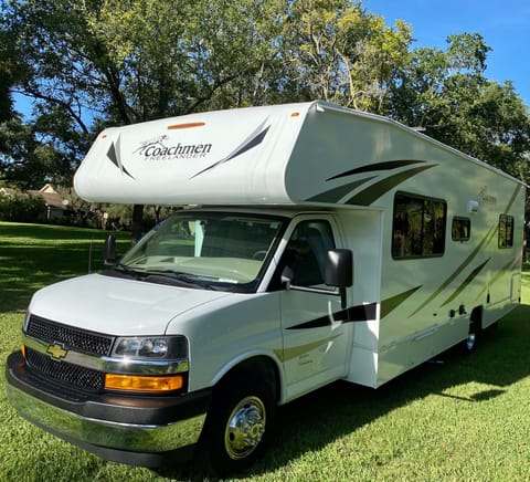yet compact and spacious Class C RV.