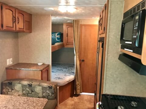 The Puma Palace: Perfect Size RV Trailer For Fun Vacation or Weekend Trip Remorque tractable in Mary Esther