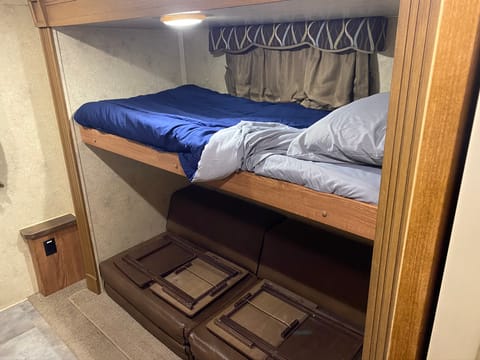 D - 2015 Forest River Flagstaff - Bunkhouse "Big D" Towable trailer in Lubbock