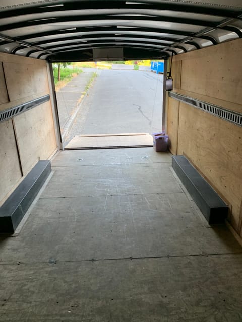 Enclosed toy hauler trailer 20 feet Tráiler remolcable in Bellingham