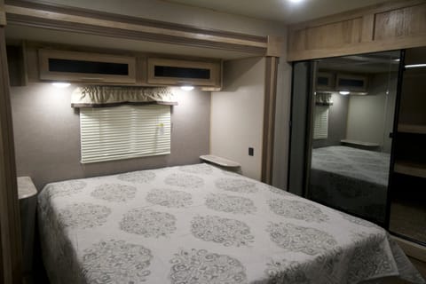 2021 Catalina 38 - Rate includes Delivery, Insurance & Fees* Towable trailer in New Braunfels