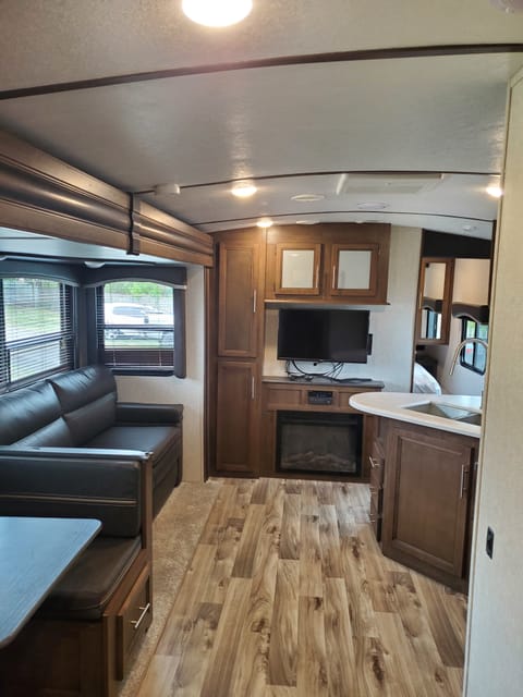2021 Keystone Cougar 32DBH Towable trailer in Paso Robles